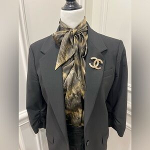 Elizabeth & James black blazer. Size 6. 3/4 sleeves